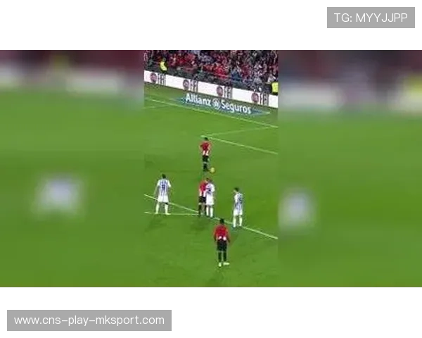 德布劳内直塞穿越五人：足球场上的经典瞬间