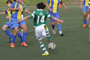 mk体育官网首页-詹姆斯率队晋级四强NBA季后赛，詹姆斯季后赛40+全记录